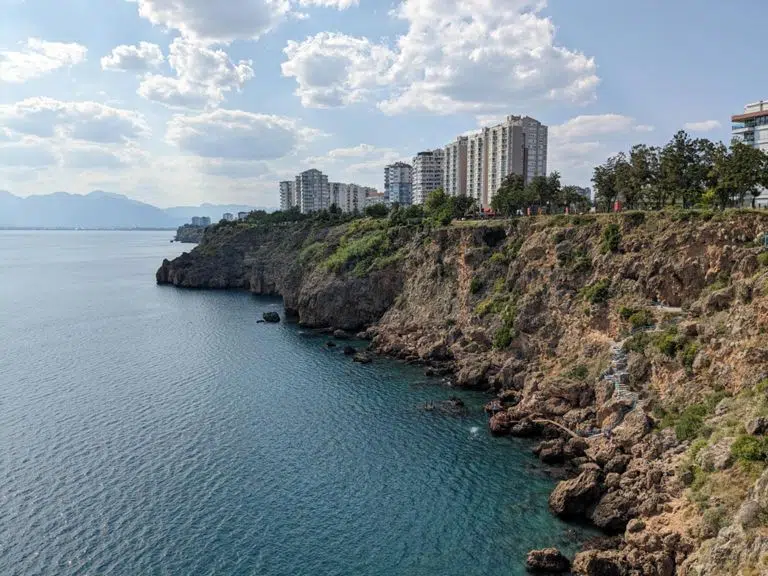 azuu-bike-bicyle-roads-lara-cliff