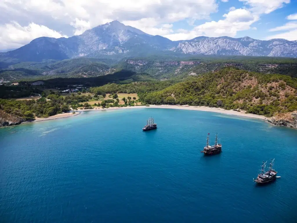 Antalya Plajları: En Temiz ve Güzel Koylar