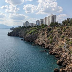 azuu-bike-bicyle-roads-lara-cliff